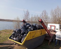 Открытие нового волонтерского сезона по уборке территорий.