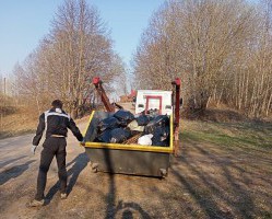 Открытие нового волонтерского сезона по уборке территорий.