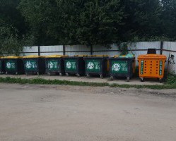 Региональный оператор продолжает масштабную расстановку емкостей для раздельного накопления пластика