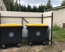 В пгт. Кардымово проводится замена контейнеров для накопления ТКО
