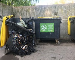 В областном центре от рук неизвестного сгорел еще один контейнер