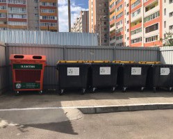 УСТАНОВЛЕНЫ СПЕЦИАЛЬНЫЕ КОНТЕЙНЕРЫ ДЛЯ РАЗДЕЛЬНОГО НАКОПЛЕНИЯ ПЛАСТИКА